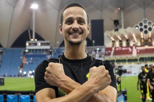 منافس الأهلي المحتمل.. اتحاد جدة يستبدل لويز فيليبي من قائمته لمونديال الأندية